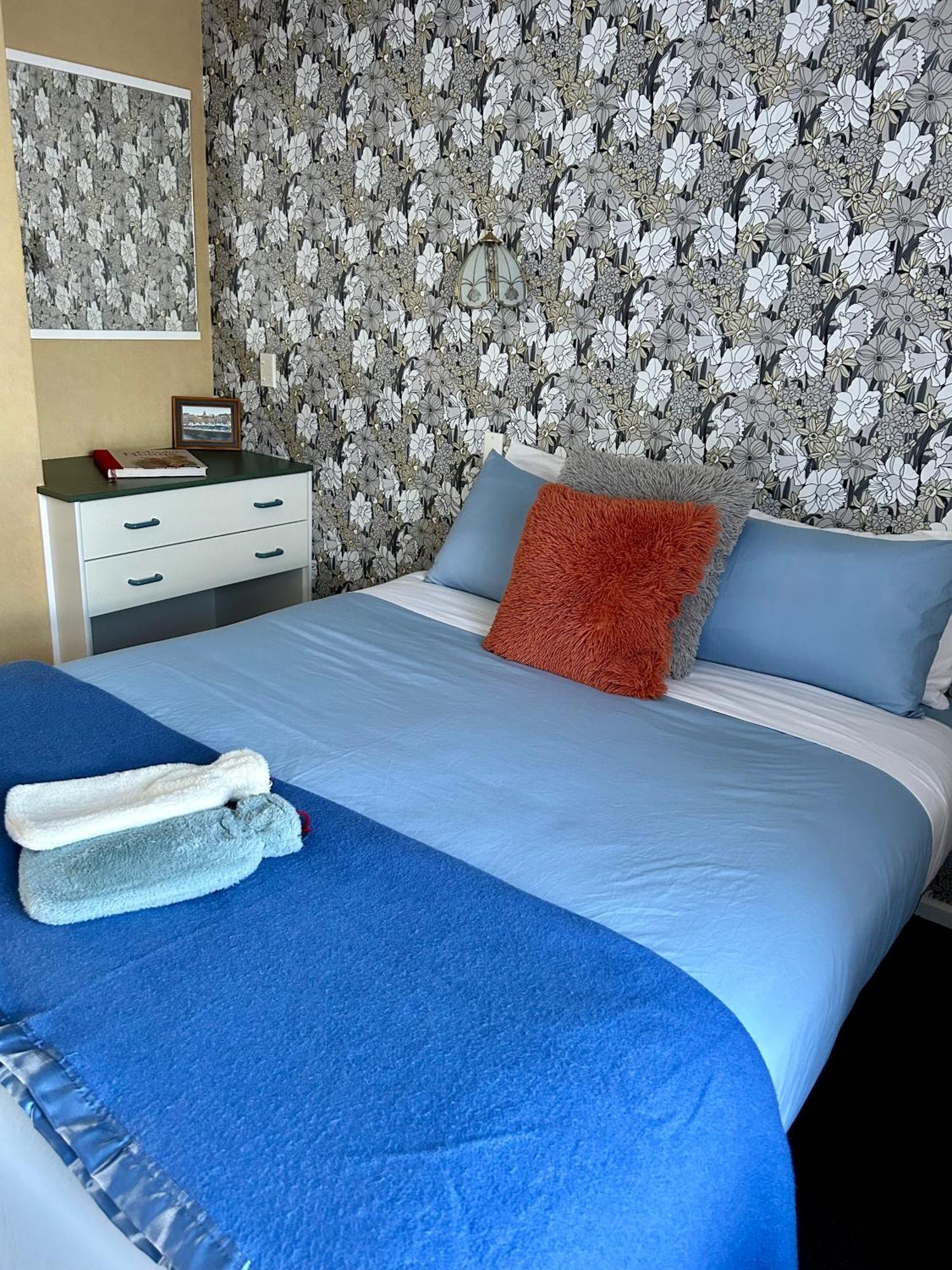 Le Riva Bed And Breakfast By The Beach Whanganui Exterior foto